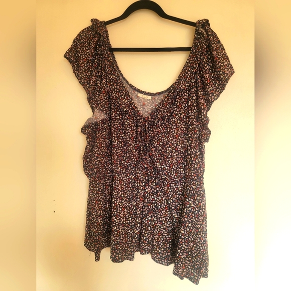 Maurices Tops - Maurices 2X Super detailed Floral Navy Blue blouse 100% viscose